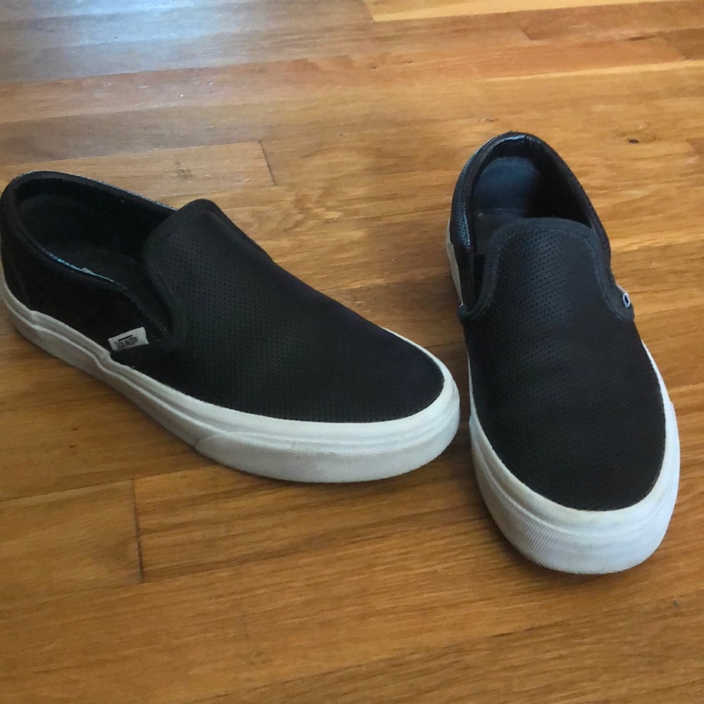 Lightly worn black mesh vans size 7